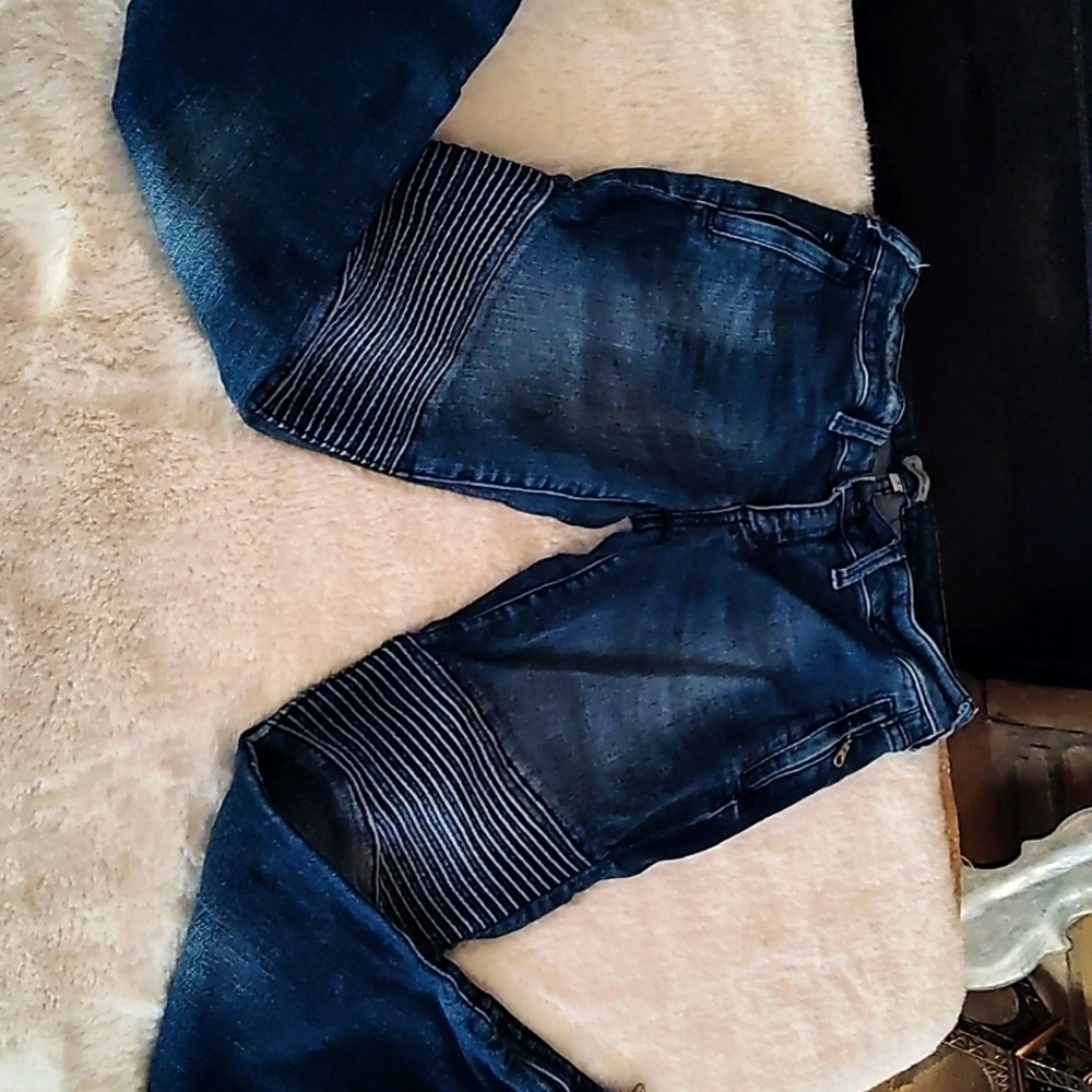 SNEAK Peek Stretch Jeans with Zipper at the ankles, Skinny Jeggings Size 3